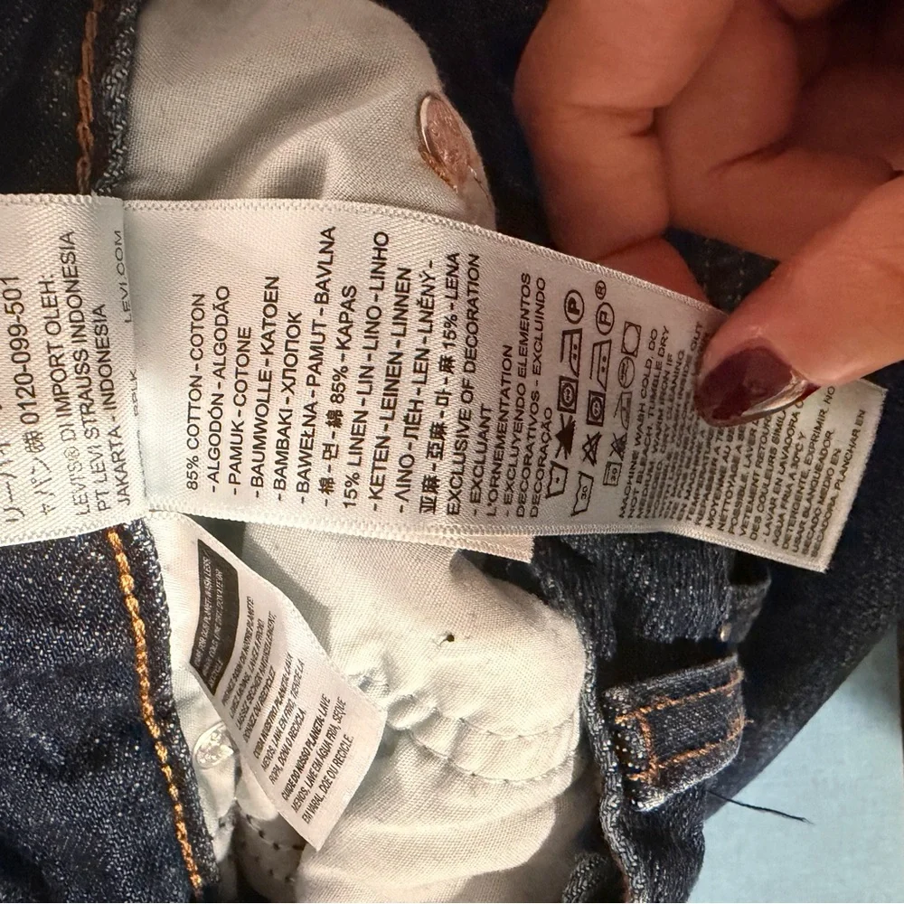Levis LIGHTWEIGHT baggy dad jeans - Picture 8 of 9